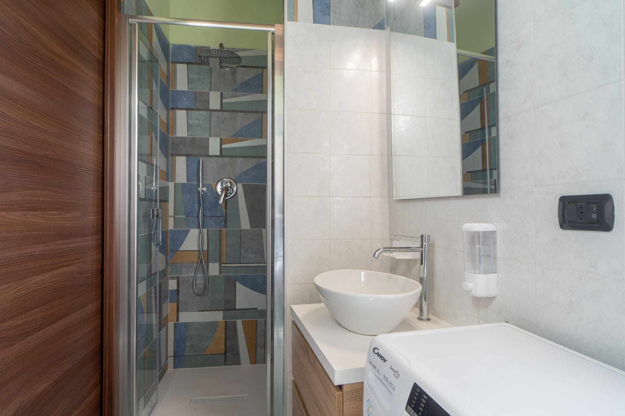 WhatsApp Image 2025-05-17 at 20.38.45 (3)