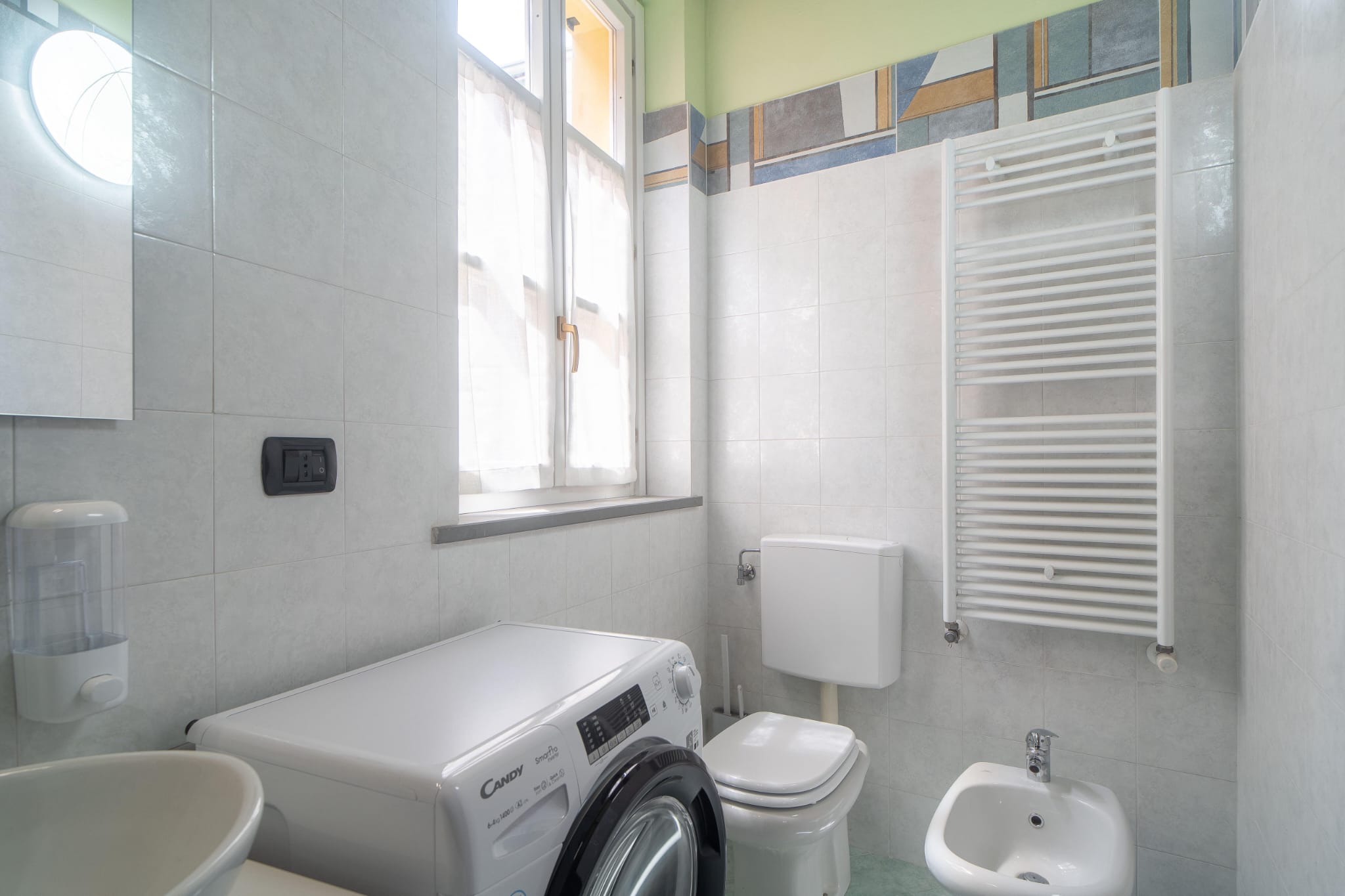 WhatsApp Image 2025-05-17 at 20.38.46 (1)